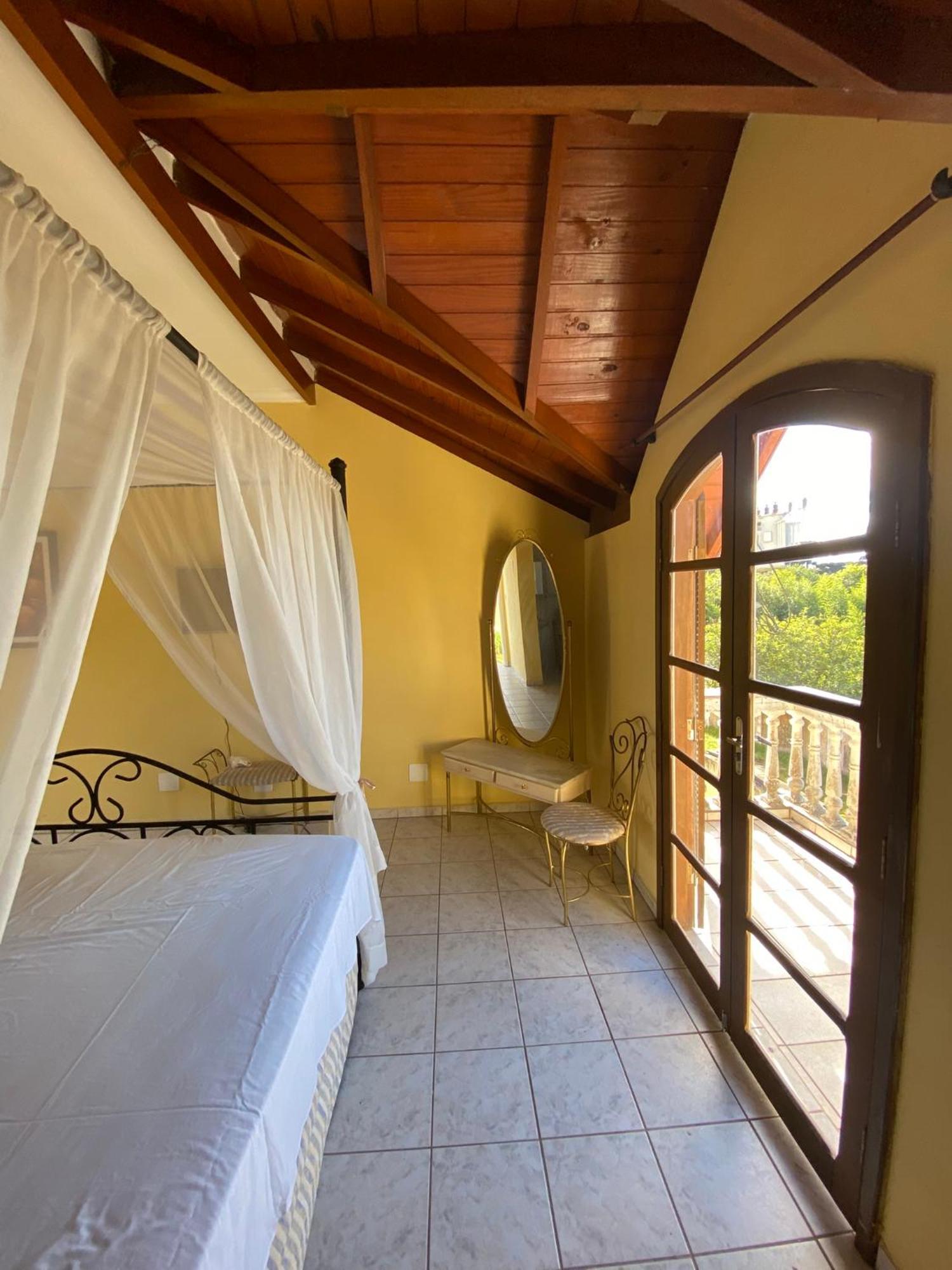 Hotel Velha Corte São José dos Pinhais エクステリア 写真